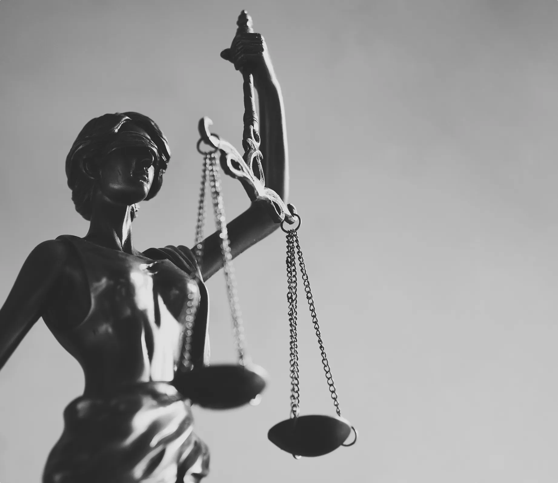 Justitia mit Waage
